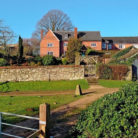 The Farmhouse Newent Exterior photo